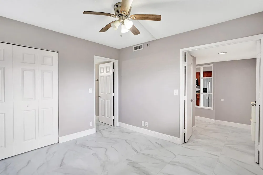 2200 S Cypress Bend Drive #707 Pompano Beach, FL 33069
