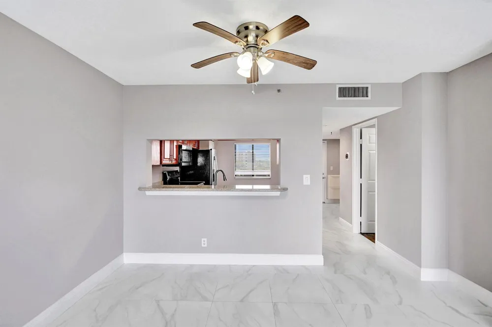 2200 S Cypress Bend Drive #707 Pompano Beach, FL 33069