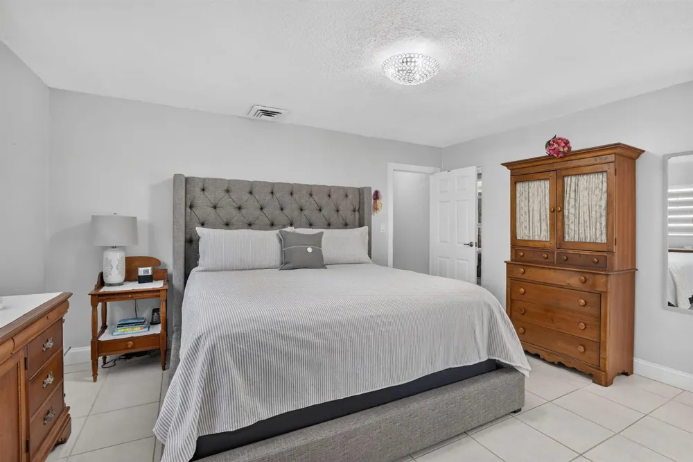1851 NW 106TH AVENUE Pembroke Pines, FL 33026