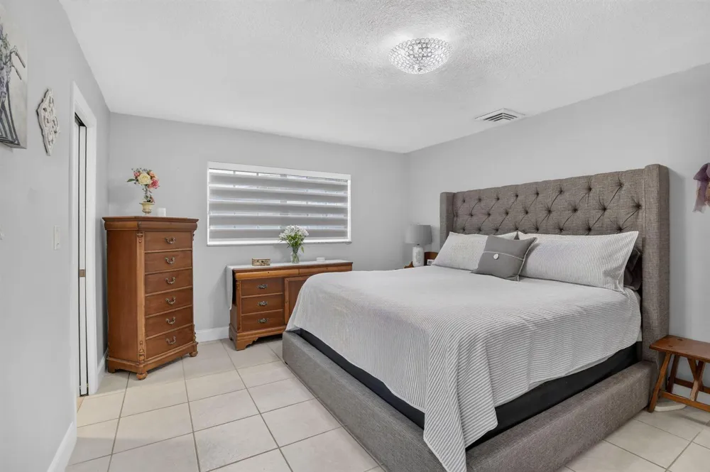 1851 NW 106TH AVENUE Pembroke Pines, FL 33026