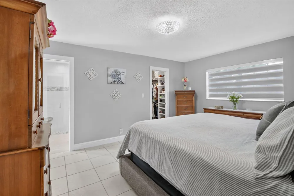 1851 NW 106TH AVENUE Pembroke Pines, FL 33026