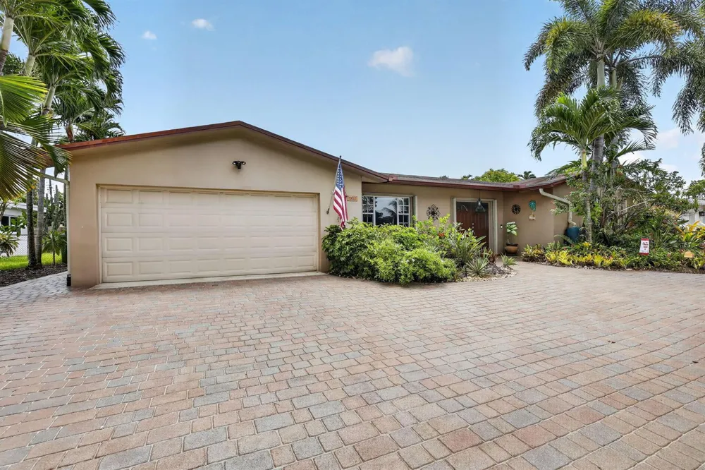 1851 NW 106TH AVENUE Pembroke Pines, FL 33026