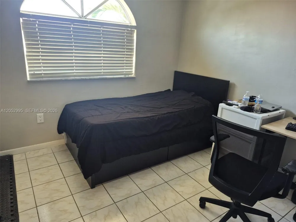 7818 W 34th Ln #25-201 Hialeah, FL 33018
