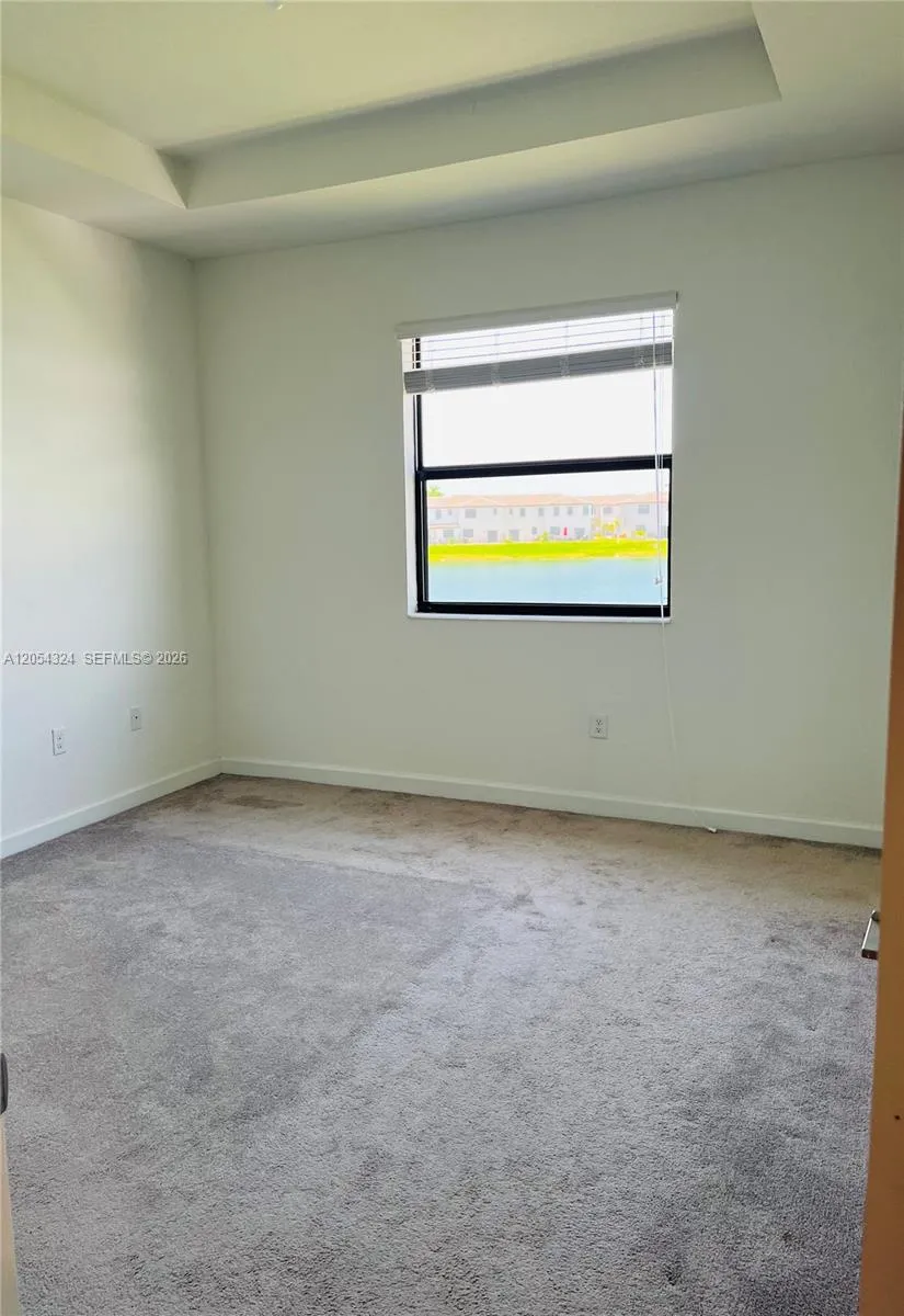 10124 SW 228th Ter Miami, FL 33190