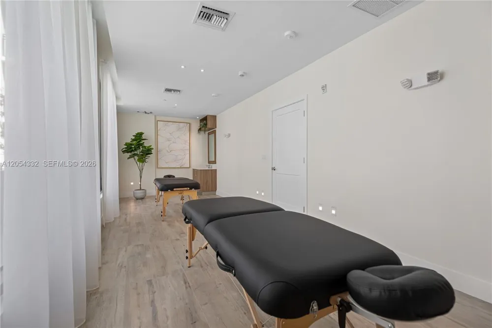 4 Federal Hwy #137 Dania Beach, FL 33004