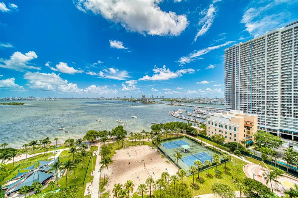 488 NE 18th St #2002 Miami, FL 33132