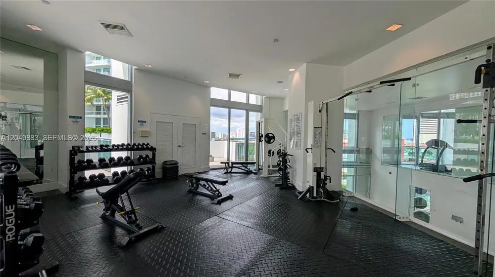 350 S Miami Ave #704 Miami, FL 33130