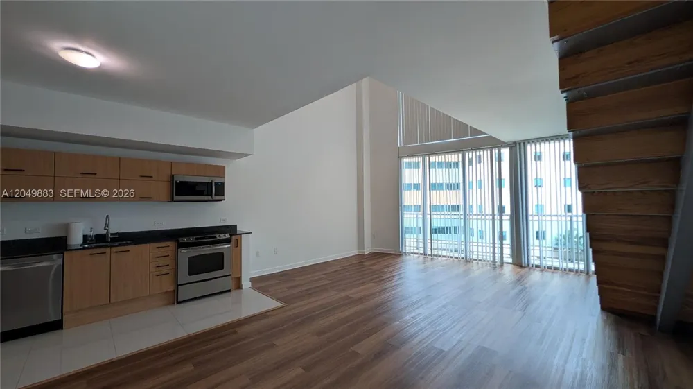350 S Miami Ave #704 Miami, FL 33130