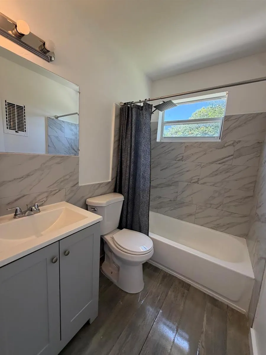 149 W 17th Street #Back Unit (149) Riviera Beach, FL 33404