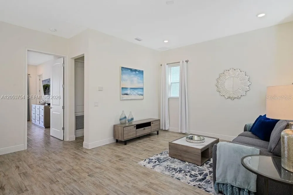 8117 Surf St Kissimmee, FL 34747