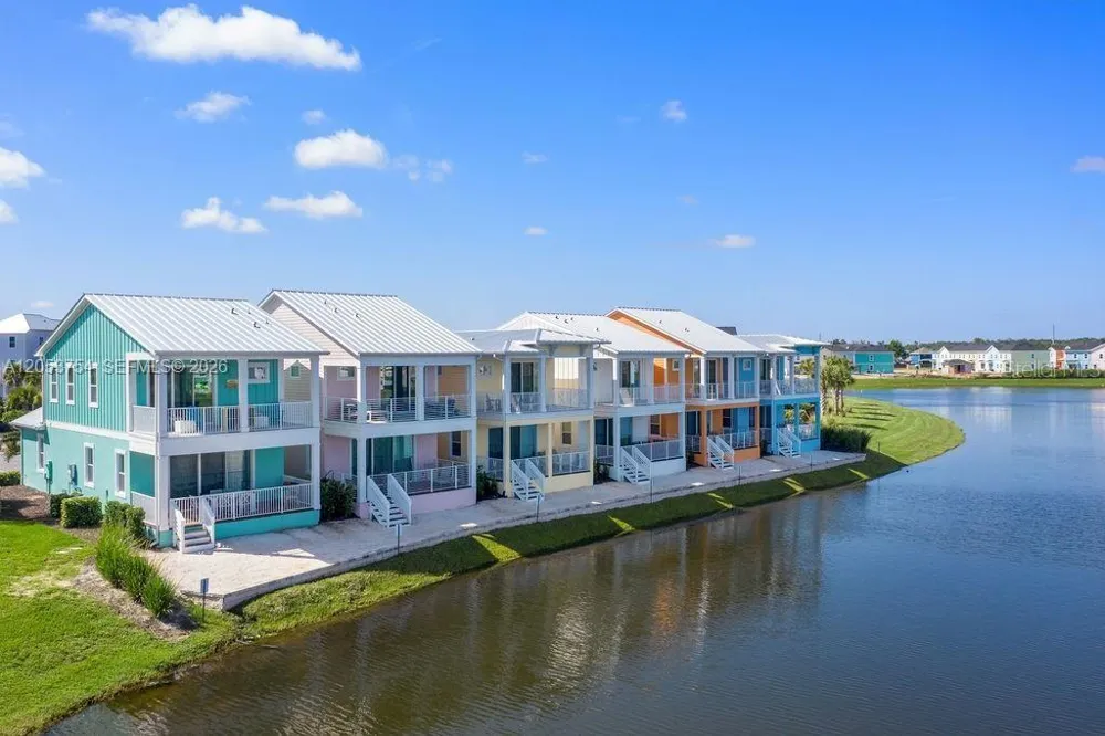 8117 Surf St Kissimmee, FL 34747