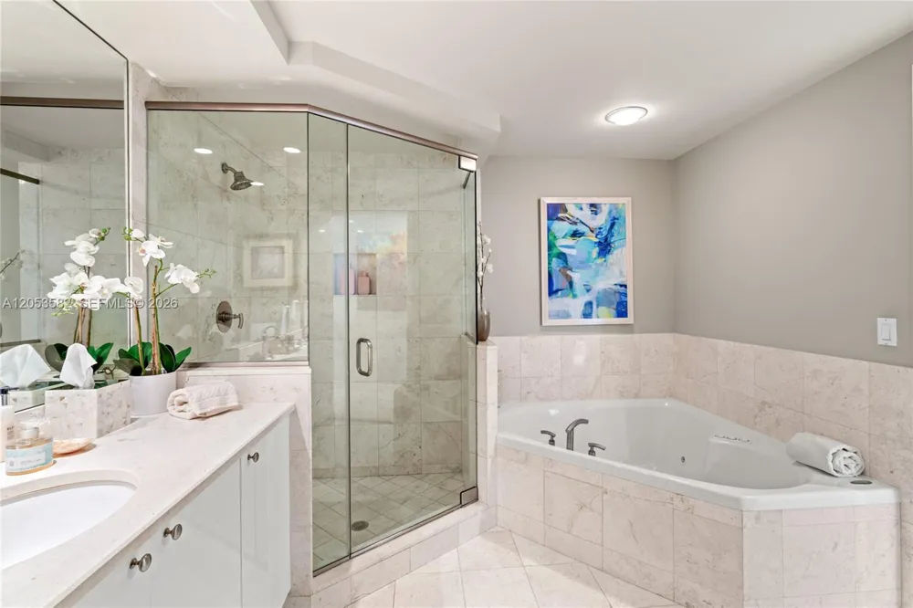 901 Brickell Key Blvd #2804 Miami, FL 33131