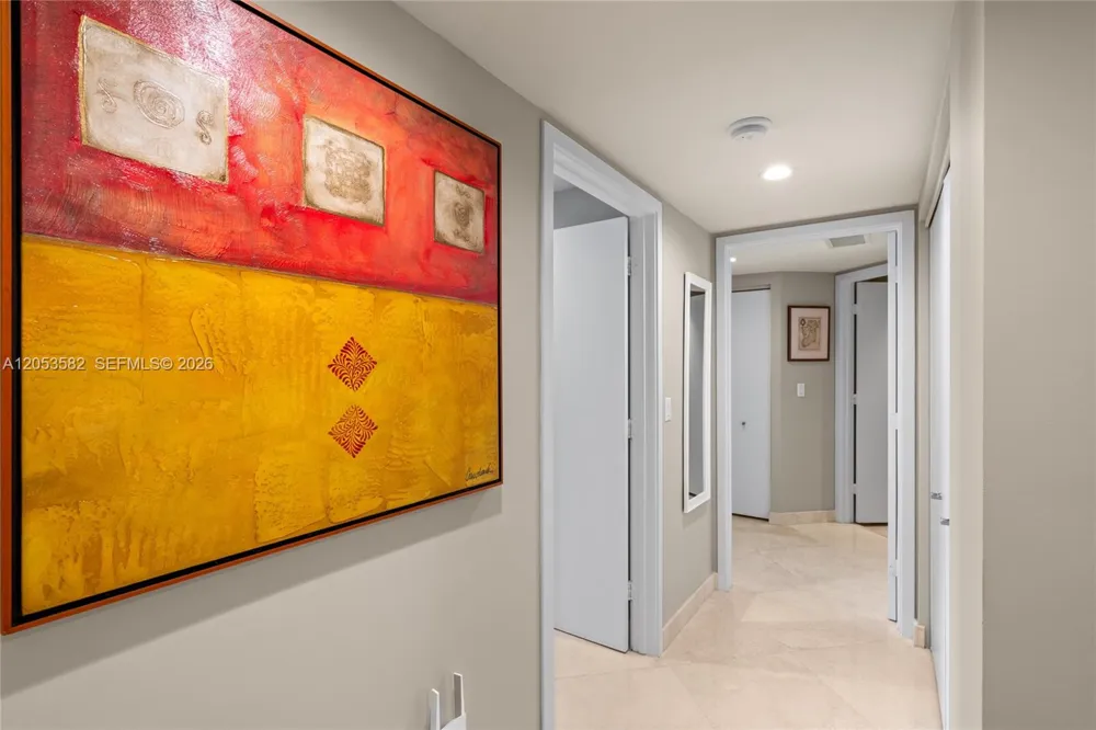 901 Brickell Key Blvd #2804 Miami, FL 33131