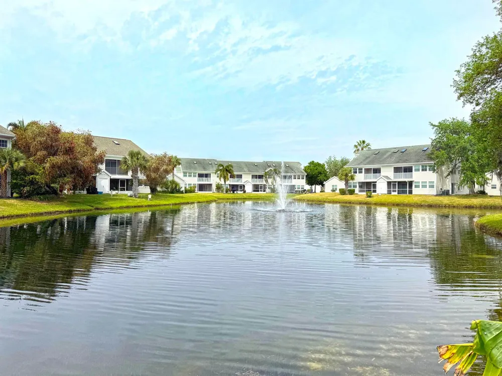 1975 Westminster Circle #4 Vero Beach, FL 32966