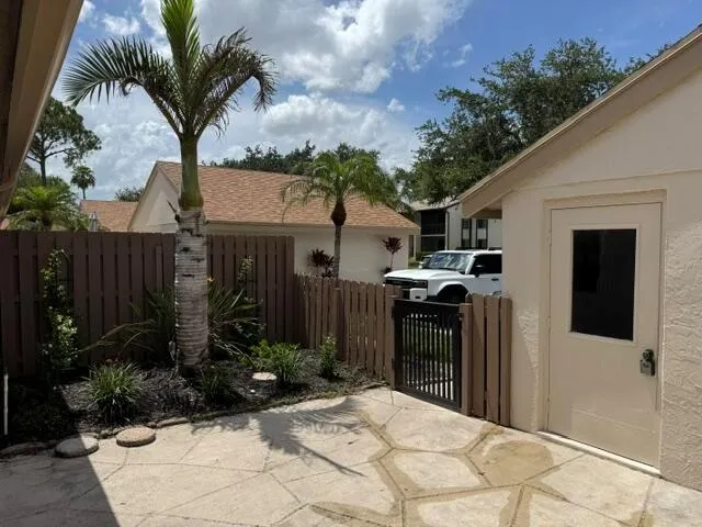 2084 SW SILVER PINE WAY #122-B Palm City, FL 34990