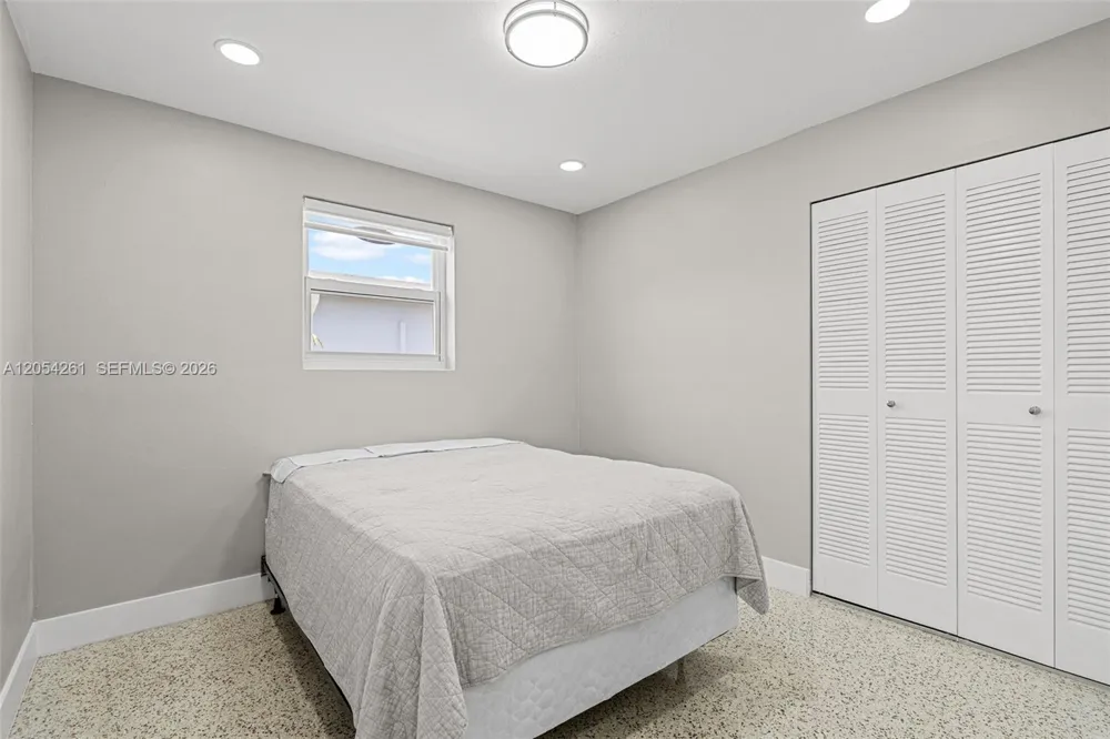 766 E 36th St Hialeah, FL 33013