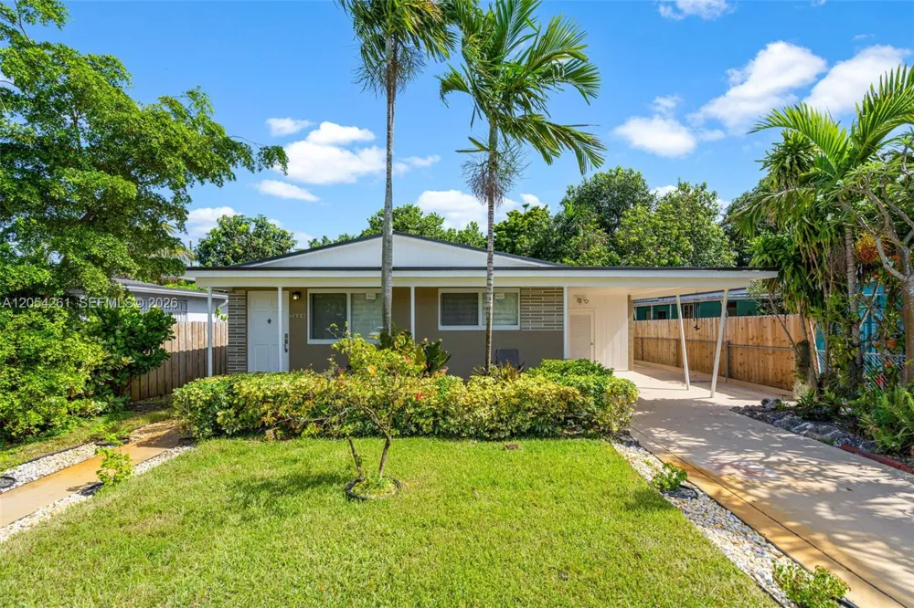 766 E 36th St Hialeah, FL 33013