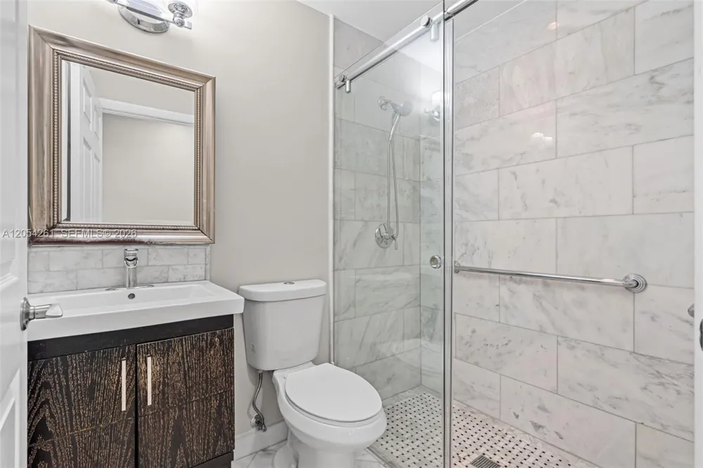 766 E 36th St Hialeah, FL 33013