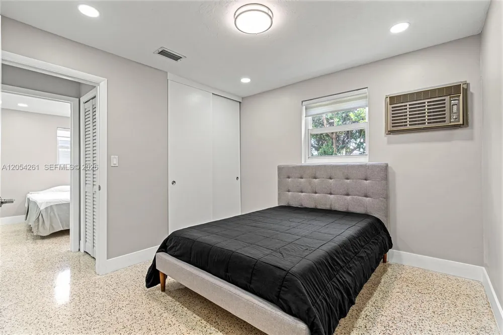 766 E 36th St Hialeah, FL 33013