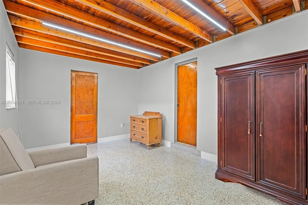 766 E 36th St Hialeah, FL 33013