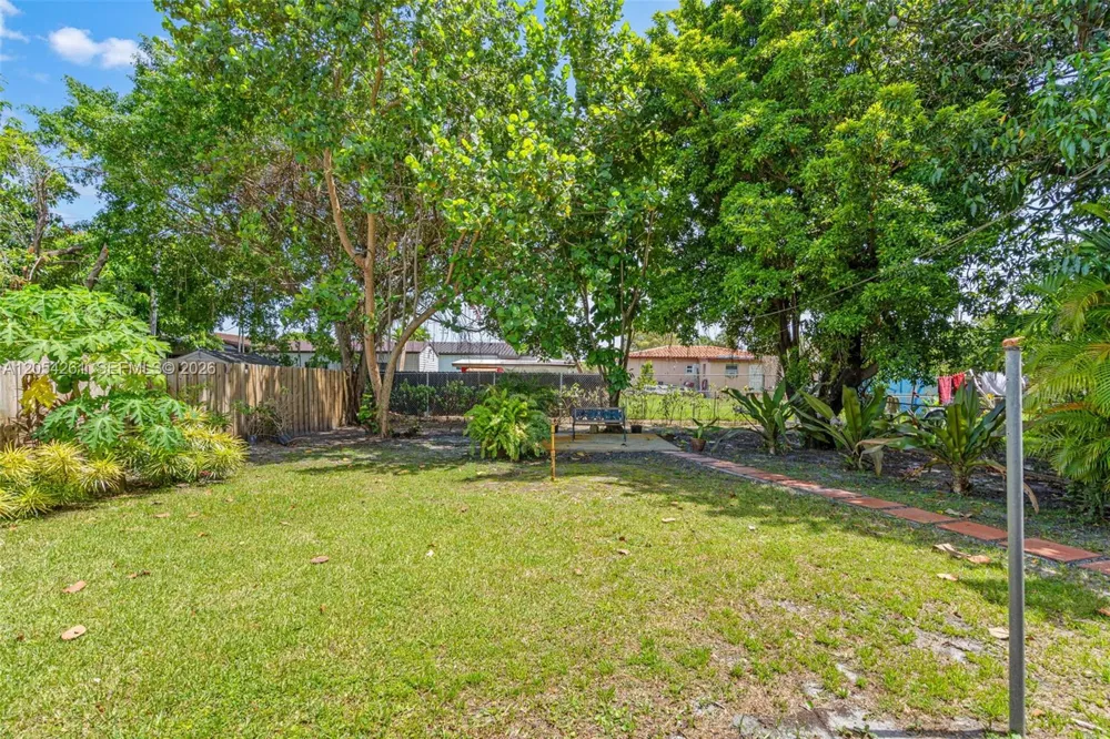 766 E 36th St Hialeah, FL 33013