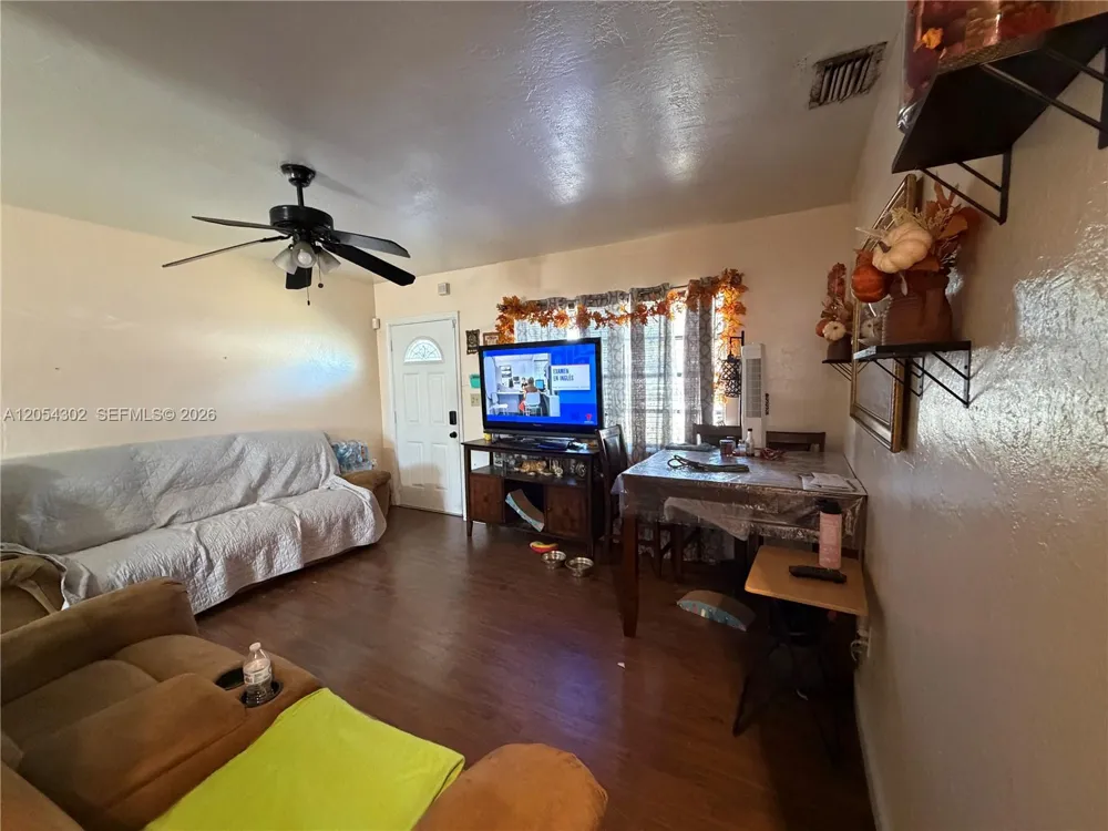 1828 NW 152nd St Miami Gardens, FL 33054