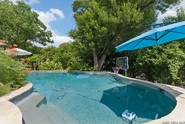 1020 WILTSHIRE AVE Terrell Hills, TX 78209