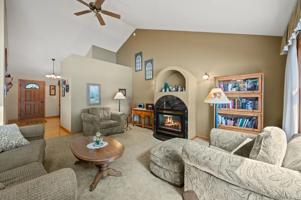 9895 Lakeview Drive Berrien Springs, MI 49103