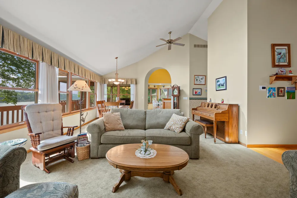 9895 Lakeview Drive Berrien Springs, MI 49103