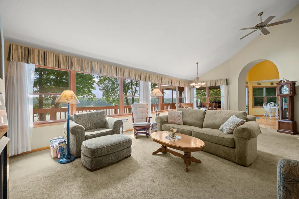 9895 Lakeview Drive Berrien Springs, MI 49103