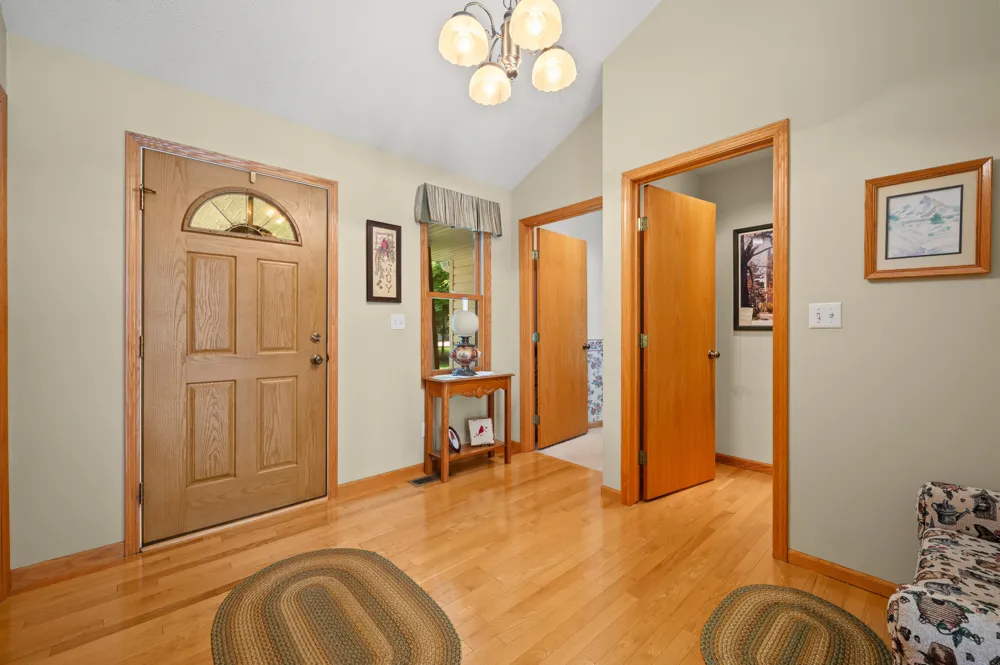 9895 Lakeview Drive Berrien Springs, MI 49103