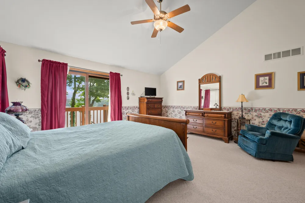 9895 Lakeview Drive Berrien Springs, MI 49103