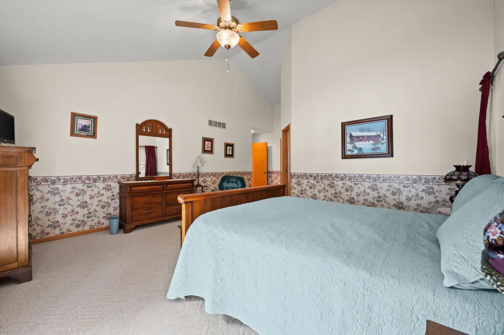 9895 Lakeview Drive Berrien Springs, MI 49103