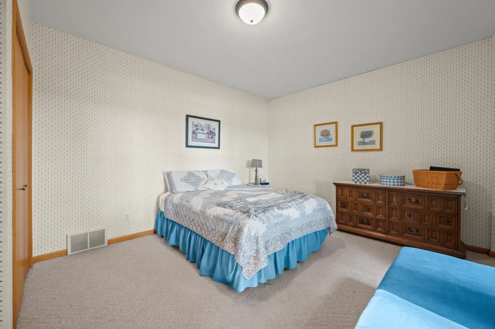 9895 Lakeview Drive Berrien Springs, MI 49103