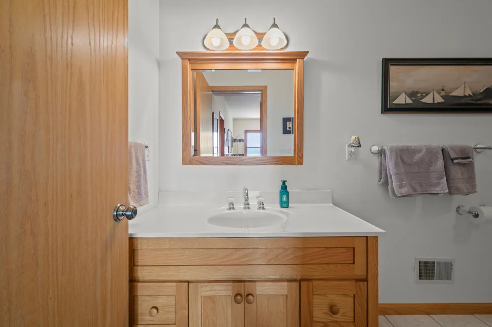 9895 Lakeview Drive Berrien Springs, MI 49103