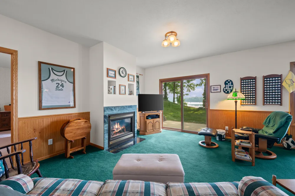 9895 Lakeview Drive Berrien Springs, MI 49103