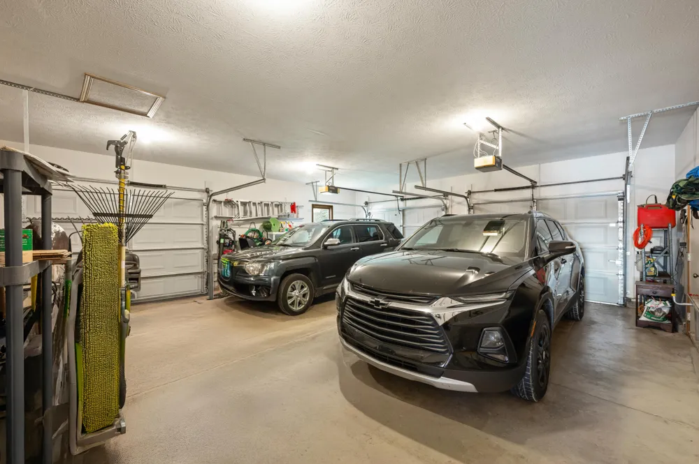 9895 Lakeview Drive Berrien Springs, MI 49103