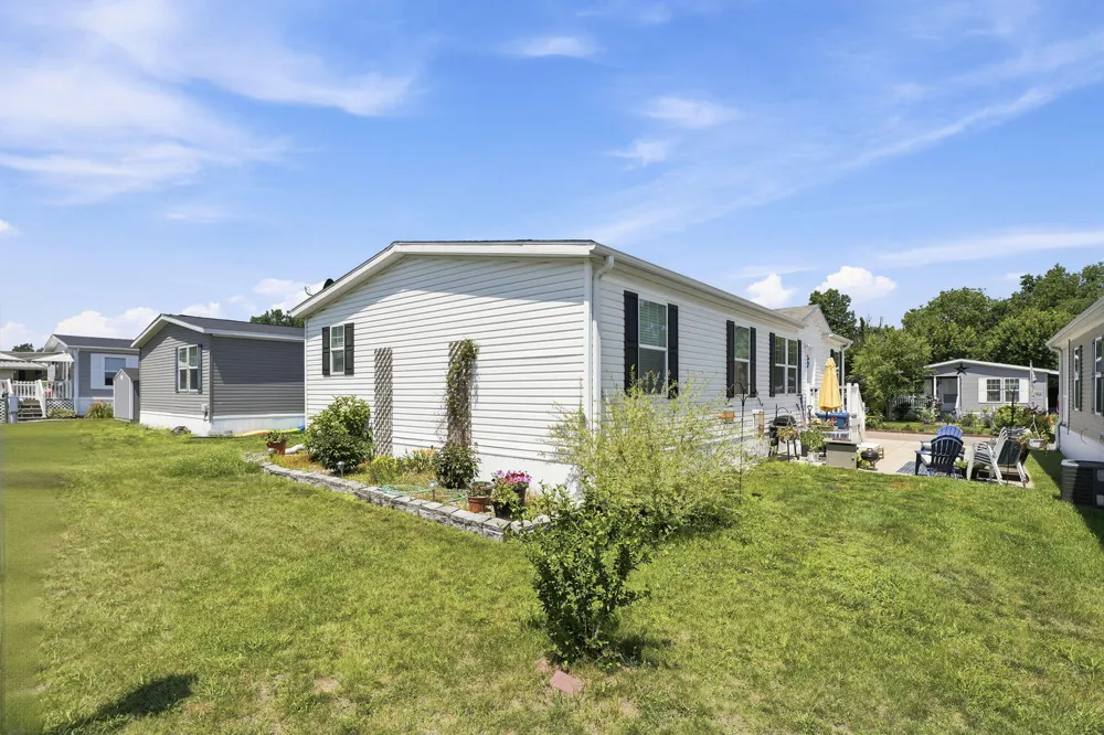 6771 J.R. DRIVE Oshtemo Charter Township, MI 49009