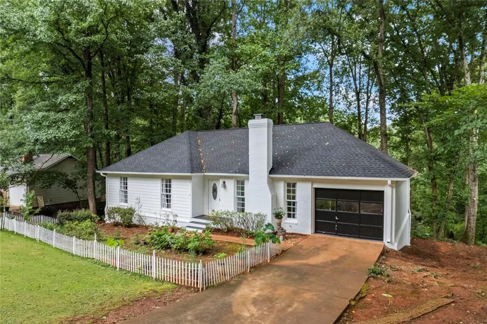 375 Brookstone Drive Athens, GA 30605