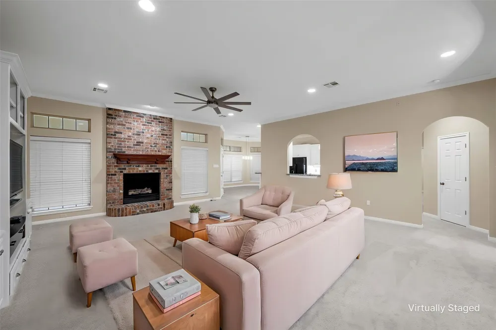 100 Laurel Oaks Lane Crawford, TX 76638