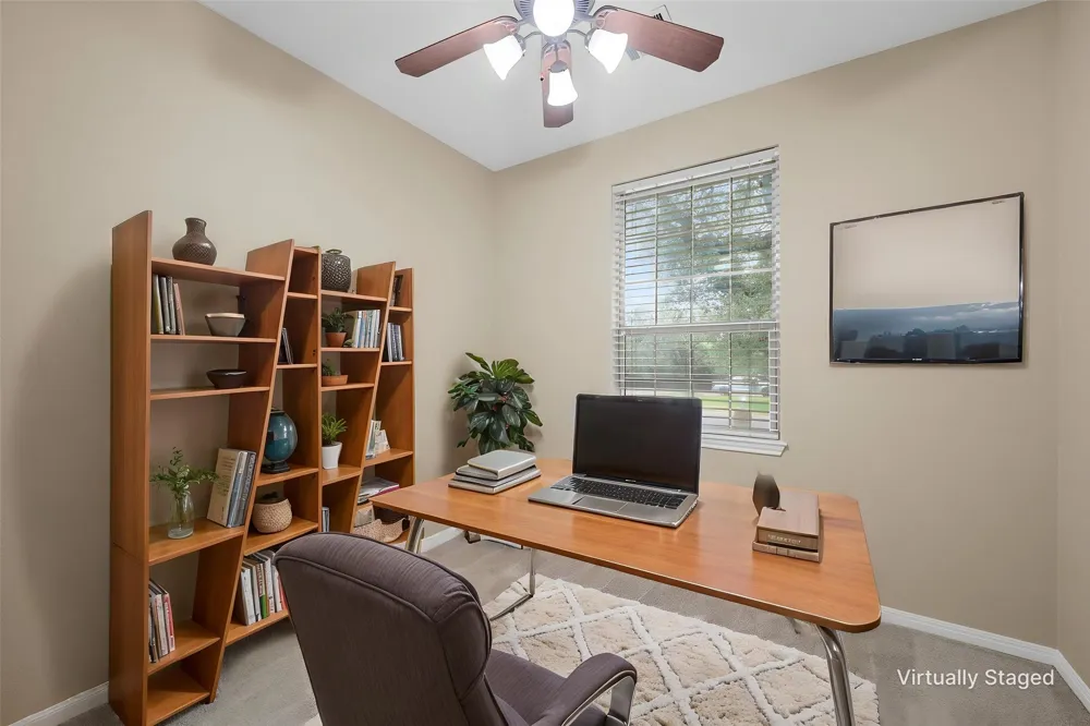 100 Laurel Oaks Lane Crawford, TX 76638