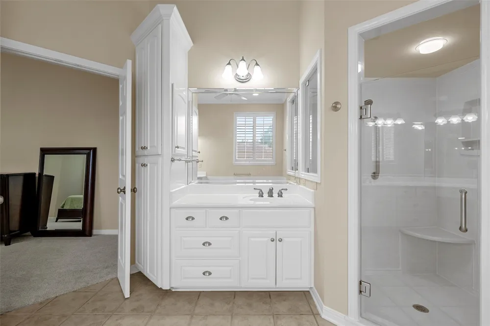 100 Laurel Oaks Lane Crawford, TX 76638