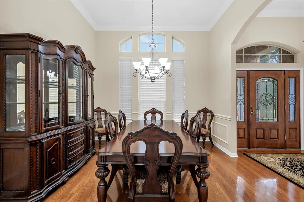 100 Laurel Oaks Lane Crawford, TX 76638