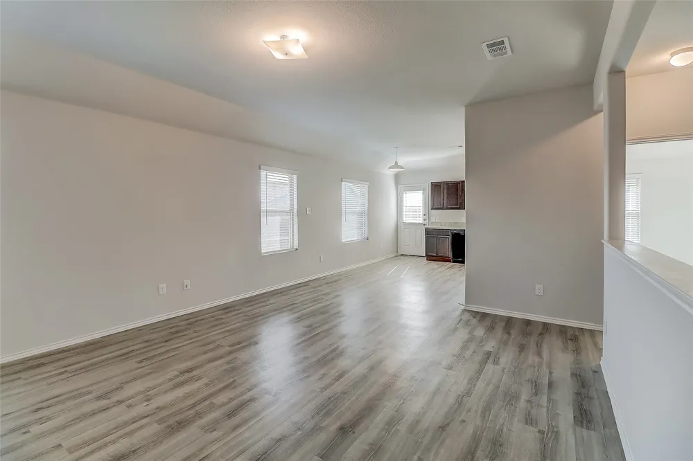 1601 Oriole Drive Ennis, TX 75119