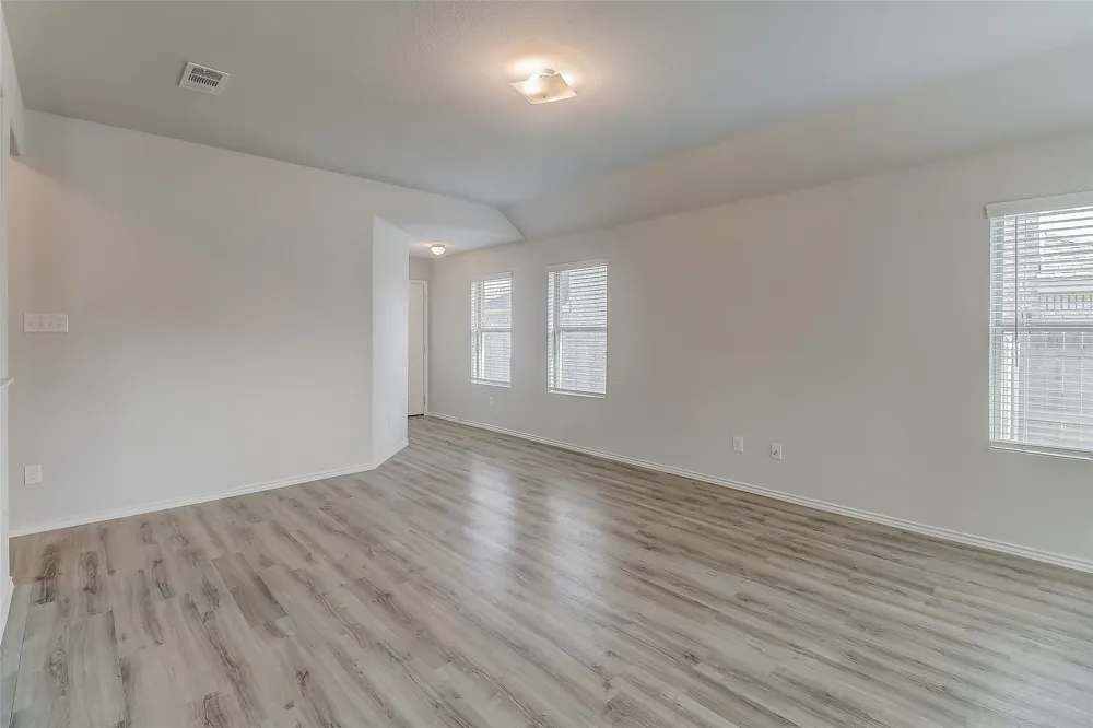 1601 Oriole Drive Ennis, TX 75119