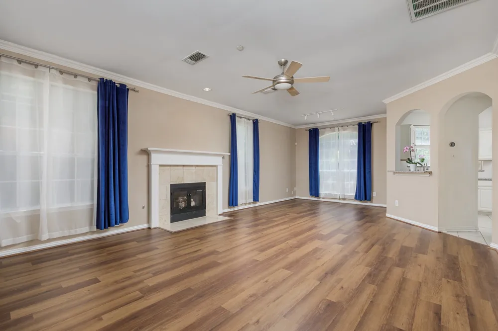 14617 Woodshadow Lane Addison, TX 75001