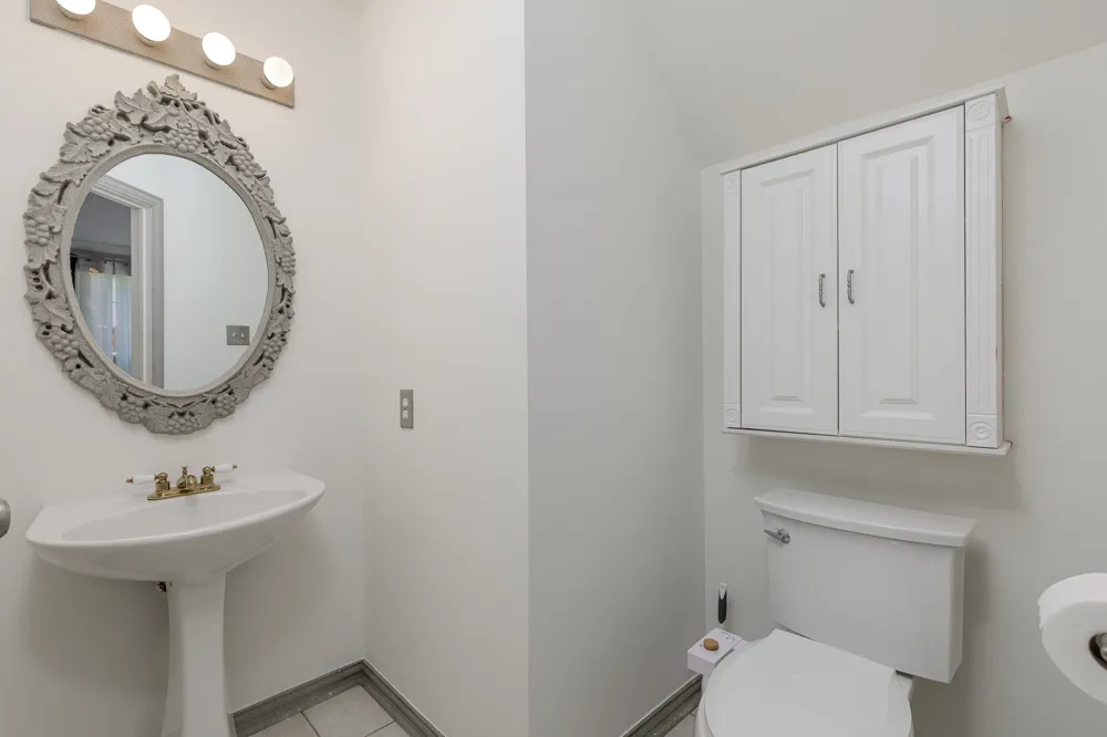 14617 Woodshadow Lane Addison, TX 75001