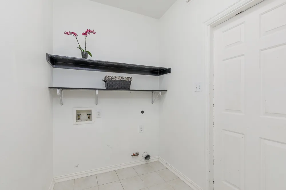 14617 Woodshadow Lane Addison, TX 75001