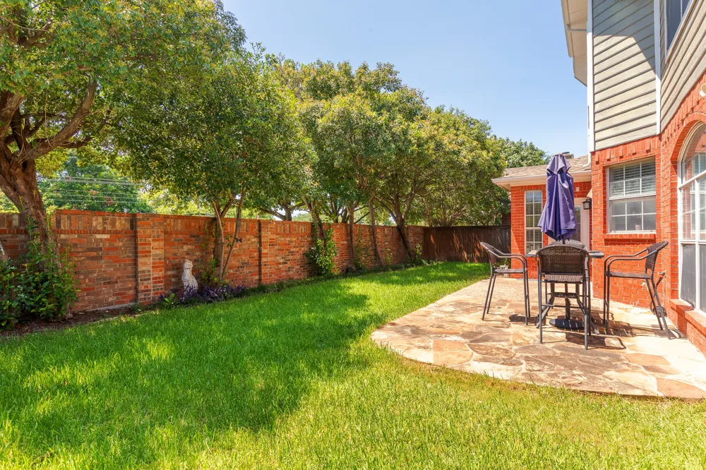 14617 Woodshadow Lane Addison, TX 75001