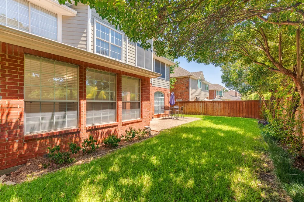 14617 Woodshadow Lane Addison, TX 75001